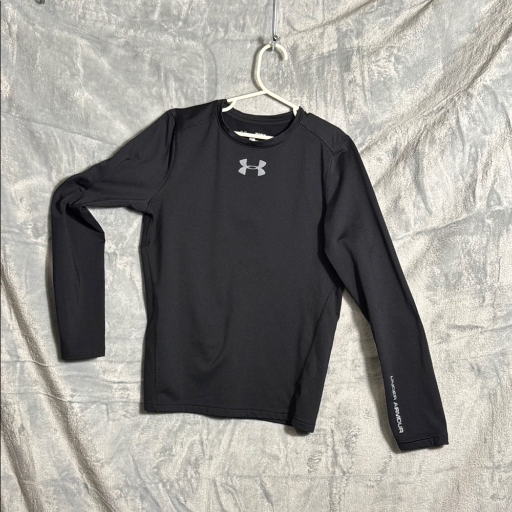 Under Armour Black Long Sleeve Shirt youth large coldgear athletic shirt 10 / 12